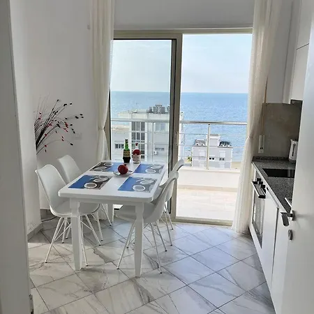 Sea View *